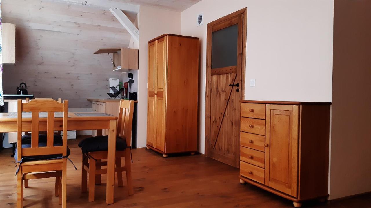 Czarna Jachta - Na Szlaku Legend - - - - - Pokoje Nad Jeziorem Kruklanki Esterno foto