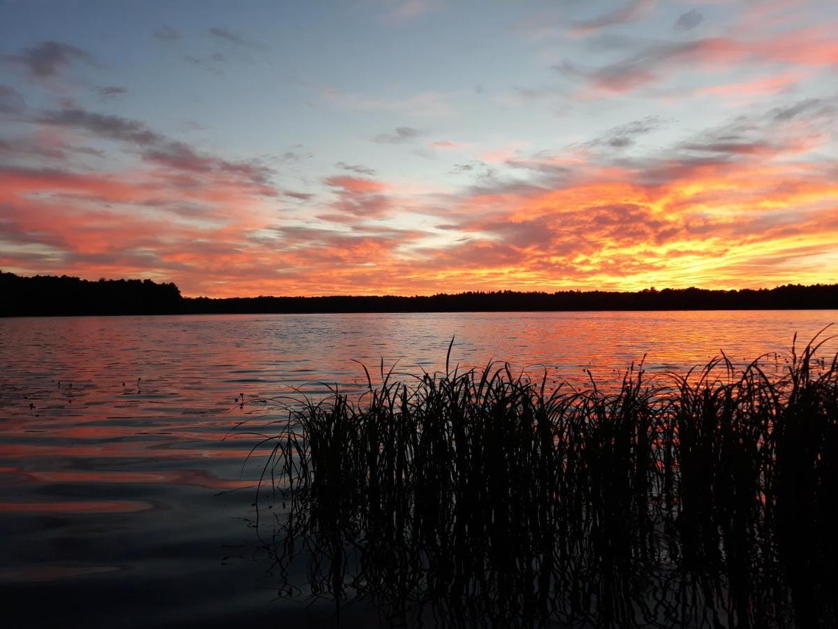 Czarna Jachta - Na Szlaku Legend - - - - - Pokoje Nad Jeziorem Kruklanki Esterno foto