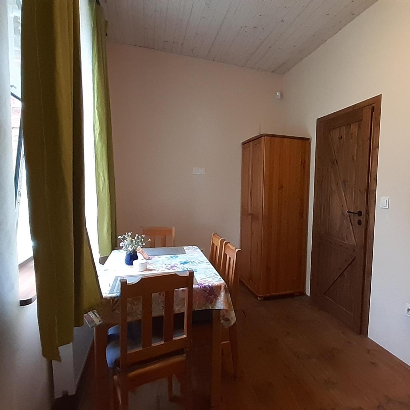 Czarna Jachta - Na Szlaku Legend - - - - - Pokoje Nad Jeziorem Kruklanki Esterno foto